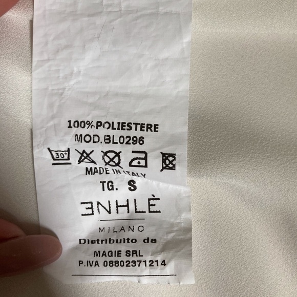 Enhle’ Milano Contrast Trim Detail Sleeveless Tunic Blouse - Picture 6 of 8